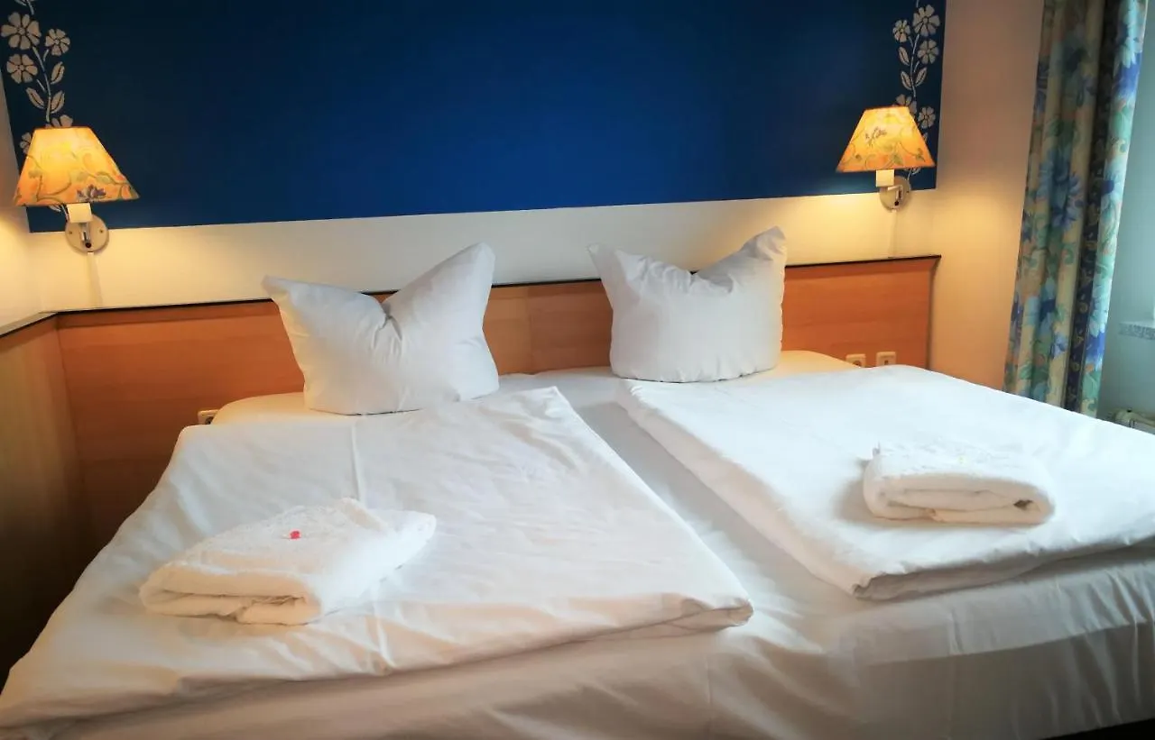 Hotel Near By Латцен 3*,  Германия
